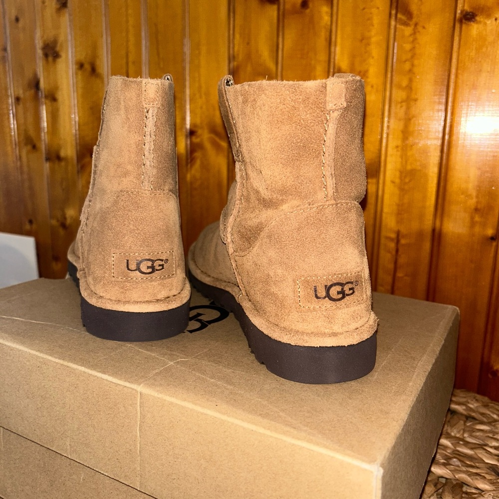 NWT UGG unlined boots